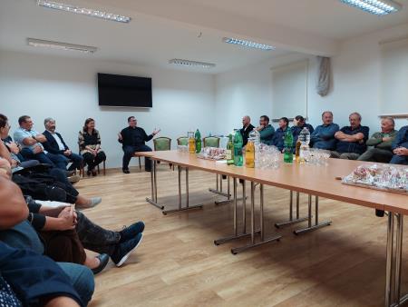 Skupno druženje z župnikom Aljažem Bašo 1